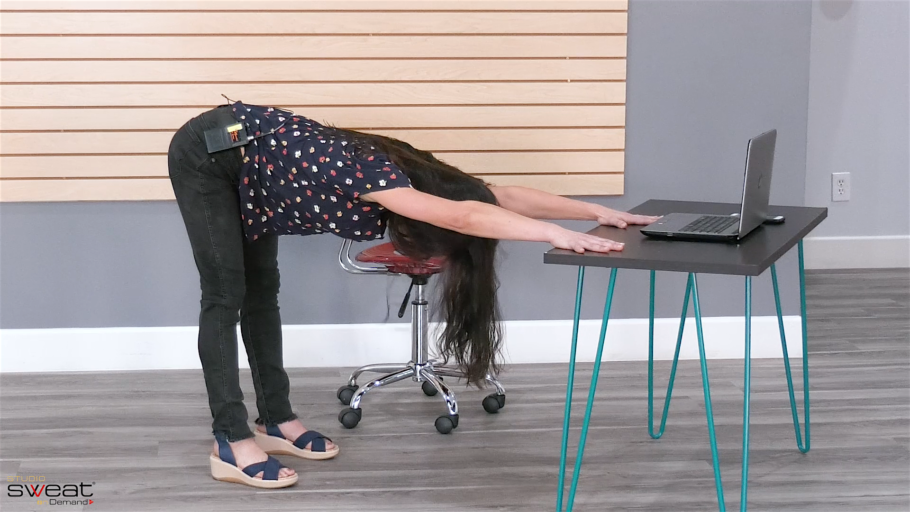 15-minute workday desk stretch session Stretch at Your Desk