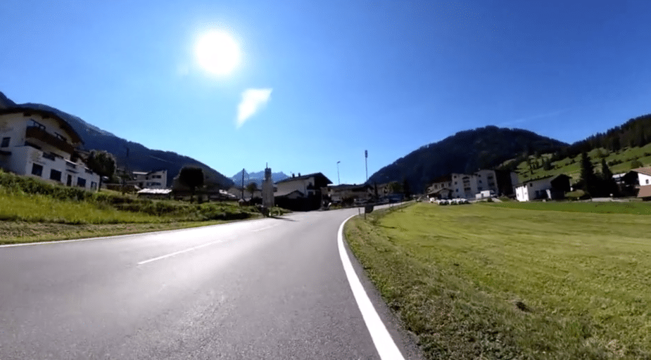 60 Minute Sunshine Cycling from Austria to Italy