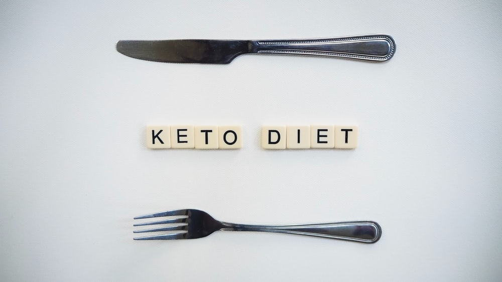 Image of a knife and fork with the letters keto diet spelled out